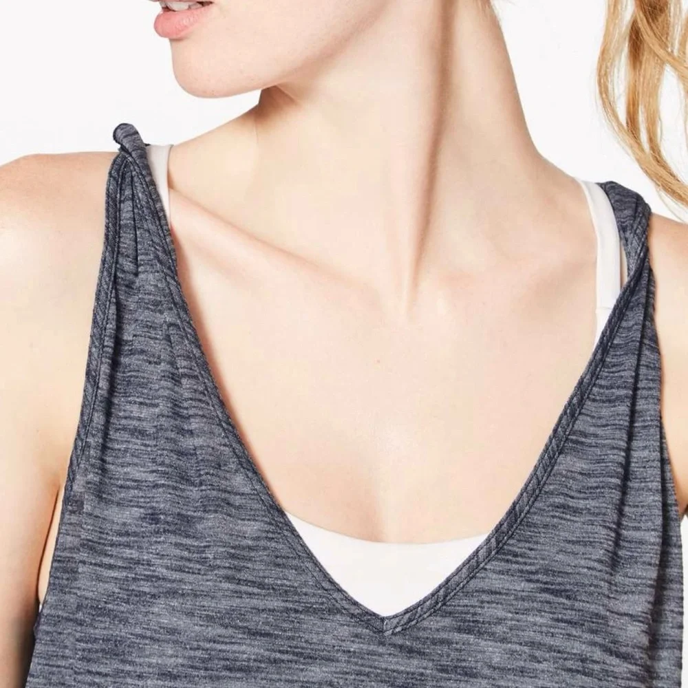 Lululemon Do The Twist Tank Heathered Deep Navy Womens 4